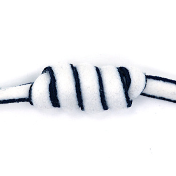 back view of tightened quintuple OH knot